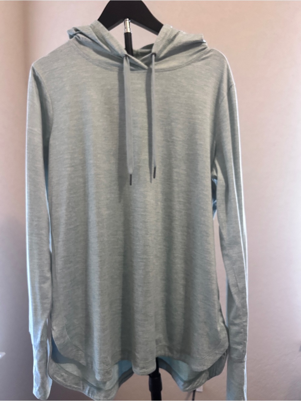 Women’s Hooded Long-Sleeve Athleisure Top